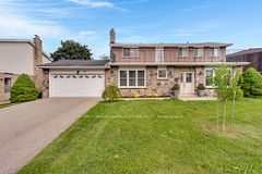 8 Blue Spruce Court, Kitchener, ON N2N 1L1