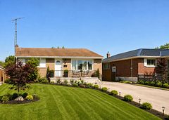 7150 Douglas Crescent, Niagara Falls, ON L2G 3C4
