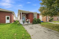 854 Abbey Lane, Peterborough, ON K9H 7N6