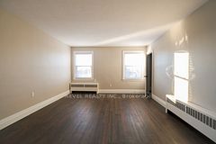 350 N Simcoe Street N #3, Peterborough, ON L1G 4T6