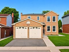 35 Golden Meadow Drive, Kitchener, ON N2N 2L9