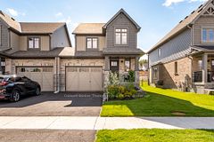 45 Charles Morley Boulevard, Huntsville, ON P1H 0G5