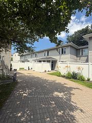 1035 Cummings Avenue B, Cyrville - Carson Grove - Pineview, ON K1J 9K5
