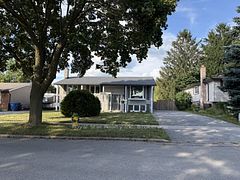 150 Applewood Crescent, Guelph, ON N1H 6B7