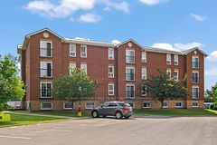 550 Talbot Place 105, Gananoque, ON K7G 3C6