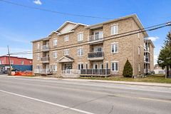 1026 Laurier Street 208, Clarence-Rockland, ON K4K 1V6