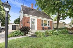 54 Sunnyside Avenue, Chatham-Kent, ON N7M 1Z7