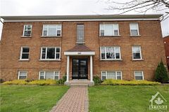245 DES PERES BLANCS Avenue 1, Vanier and Kingsview Park, ON K1L 7L8