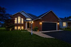 865 Canada Drive, Fort Erie, ON L2A 6S5