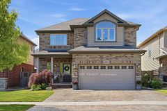 4896 Alexandra Avenue, Lincoln, ON L0R 1B3