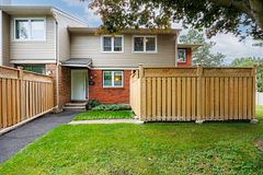 1607 Sommet Place 45, Orleans - Convent Glen and Area, ON K1C 4Z8