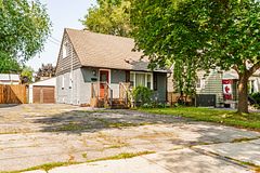 13 Lewis Street, Hamilton, ON L8H 6C3