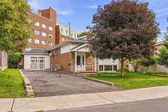 257 Lavergne Street, Vanier and Kingsview Park, ON K1L 5E4