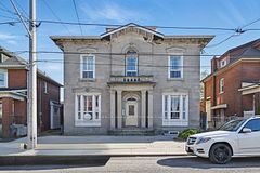 55 Barton Street W, Hamilton, ON L8L 1A3