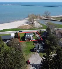 19 Lakeshore Road, Port Colborne, ON L3K 2S2