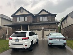 9306 White Oak Avenue Upper, Niagara Falls, ON L2G 0E9