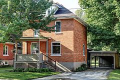 27 Edwin Street E, Meaford, ON N4L 1C4