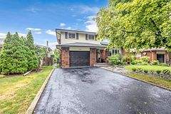 56 Scotia Avenue, Brantford, ON N3R 6X5