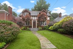 195 Ontario Street, St. Catharines, ON L2R 5K8