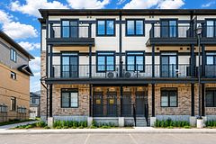43 Lomond Lane, Kitchener, ON N2R 0R4