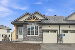 52 Whitcomb Crescent, Smiths Falls, ON K7A 0C2