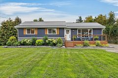 71 Queen Street S, Kawartha Lakes, ON K0L 2W0