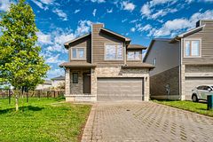 2003 CLAYRIDGE Way, London North, ON N6G 5K5