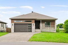 481 Lancaster Lane, North Dundas, ON K0C 2K0