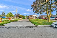 28 Donley Street, Kitchener, ON N2M 3P1