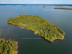 JO153 SHOAL LAKE Island, Kenora Remote Area, ON P0X 1E0