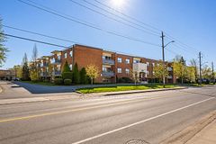 242 Oakdale Avenue 201, St. Catharines, ON L2P 3K5