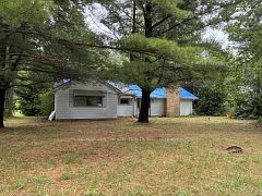 9644 Richardson Drive, Lambton Shores, ON N0N 1J3