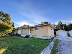 34 Redwing Avenue, Manitouwadge, ON P0T 2C0