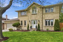 7006 Diane Crescent, London South, ON N6P 1G2