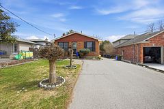 810 Easy Street, London South, ON N6C 4Z6
