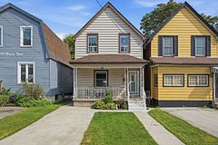 126 Niagara Street, Hamilton, ON L8L 6A7
