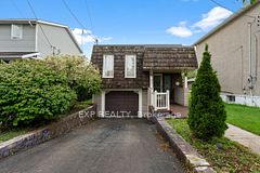 23 Classic Avenue, Welland, ON L3B 1P3