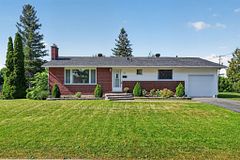 157 Lacroix Avenue, Orleans - Cumberland and Area, ON K1E 1K2