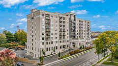 5698 Main Street 705, Niagara Falls, ON L2G 0Z2