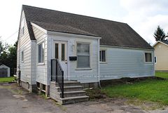 48 Pine Street, Smiths Falls, ON K7A 3T6