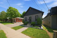 162 Grand River Avenue, Brantford, ON N3T 4X6
