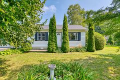 72 Grey Street S, Saugeen Shores, ON N0H 2L0