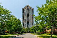545 St Laurent Boulevard 803, Manor Park - Cardinal Glen and Area, ON K1K 4H9