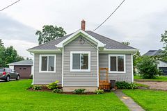 528 St Clair Street, Warwick, ON N0M 2S0