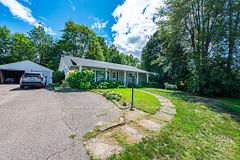 100 Glendale Avenue, Deep River, ON K0J 1P0