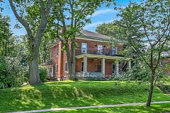 15 St David Street W, Thorold, ON L2V 2L1