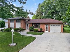 2392 London Street, Strathroy-Caradoc, ON N0L 1W0