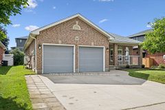 99 Westcliff Way, Cambridge, ON N1S 5A7