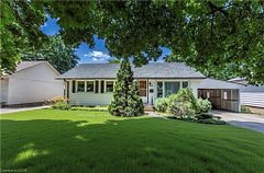 118 Jacobson Avenue Upper, St. Catharines, ON L2T 3A5
