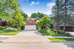 59 Renata Court, Hamilton, ON L9H 6X2